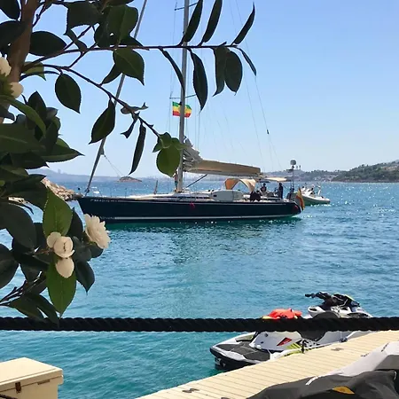 Luxury - Puerto De Campomanes Апартаменты *